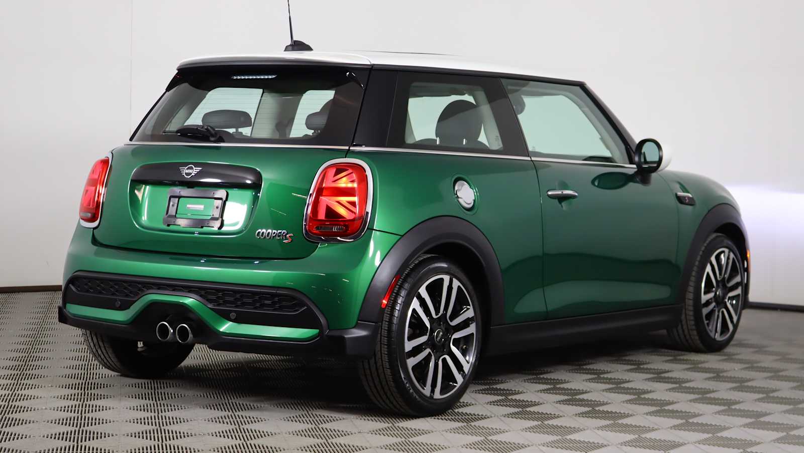 used 2023 MINI Hardtop 2 Door car, priced at $23,771