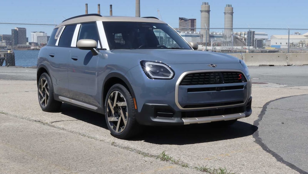 New 2026 MINI Countryman Iconic SUV