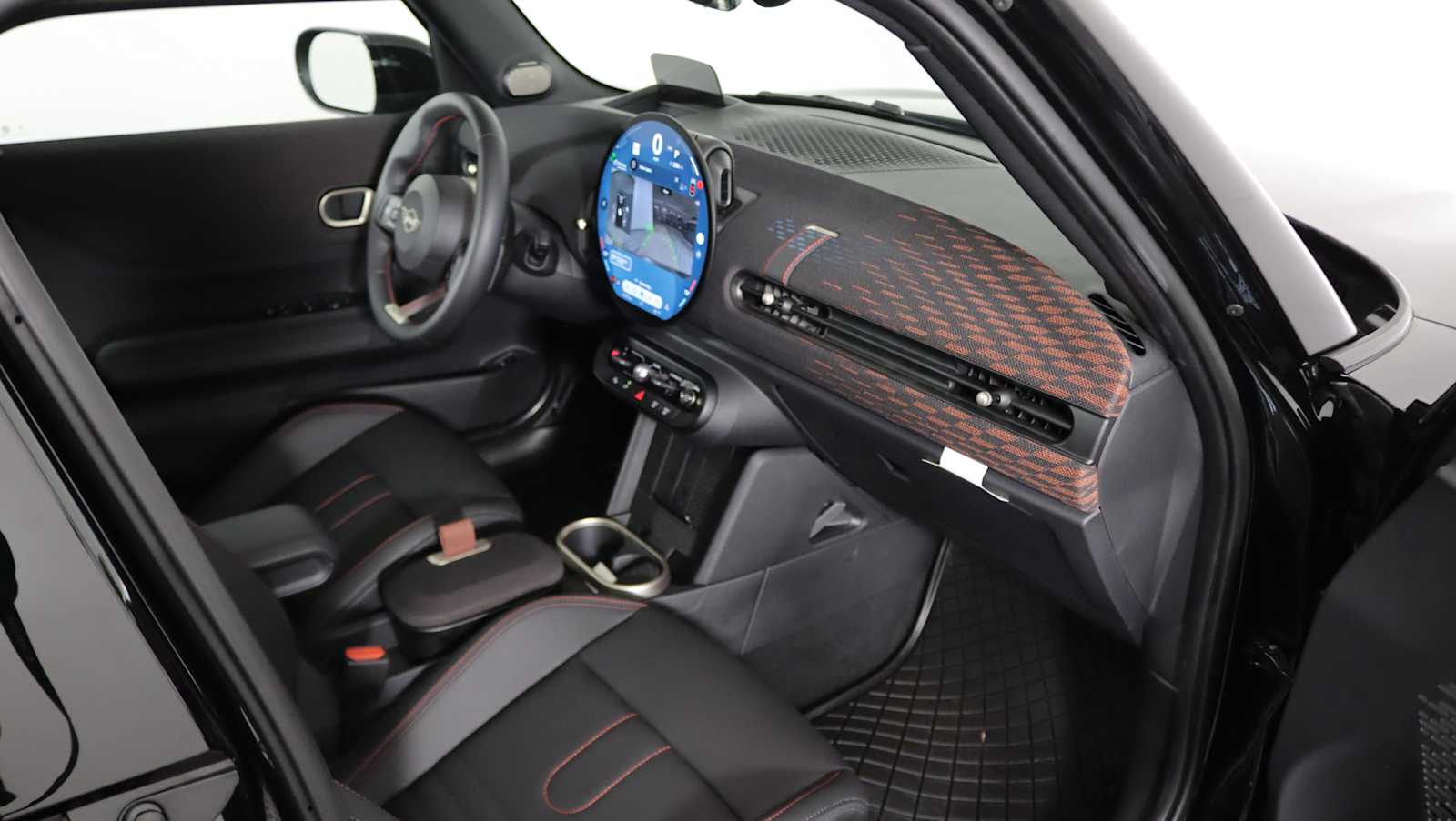 used 2025 MINI Hardtop 4 Door car, priced at $34,680