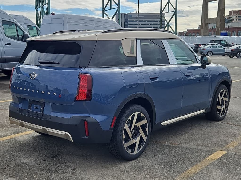 New 2026 MINI Countryman Iconic SUV