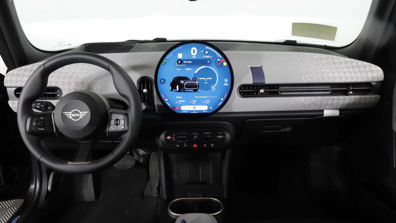 used 2025 MINI Hardtop 4 Door car, priced at $32,798