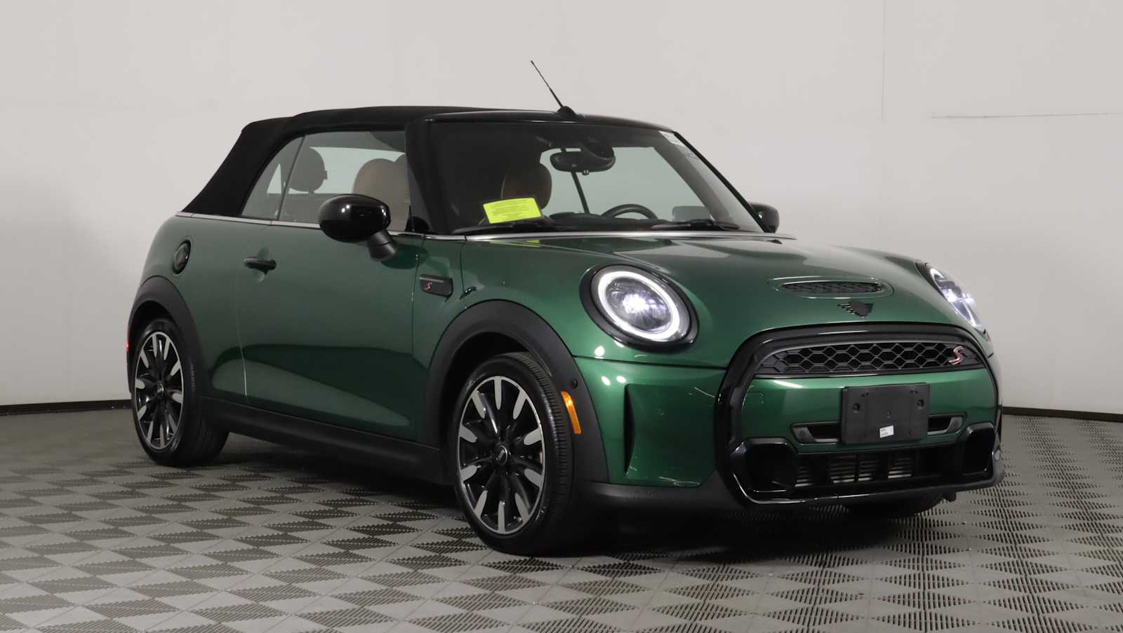 2024 MINI Convertible Cooper S's photo