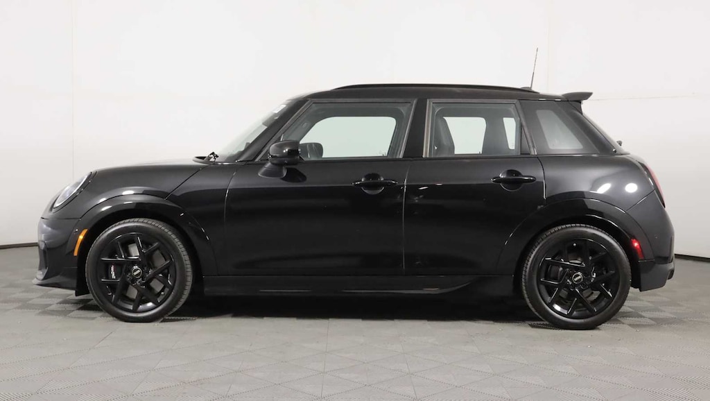 Used 2025 MINI Hardtop 4 Door Cooper S Hatchback