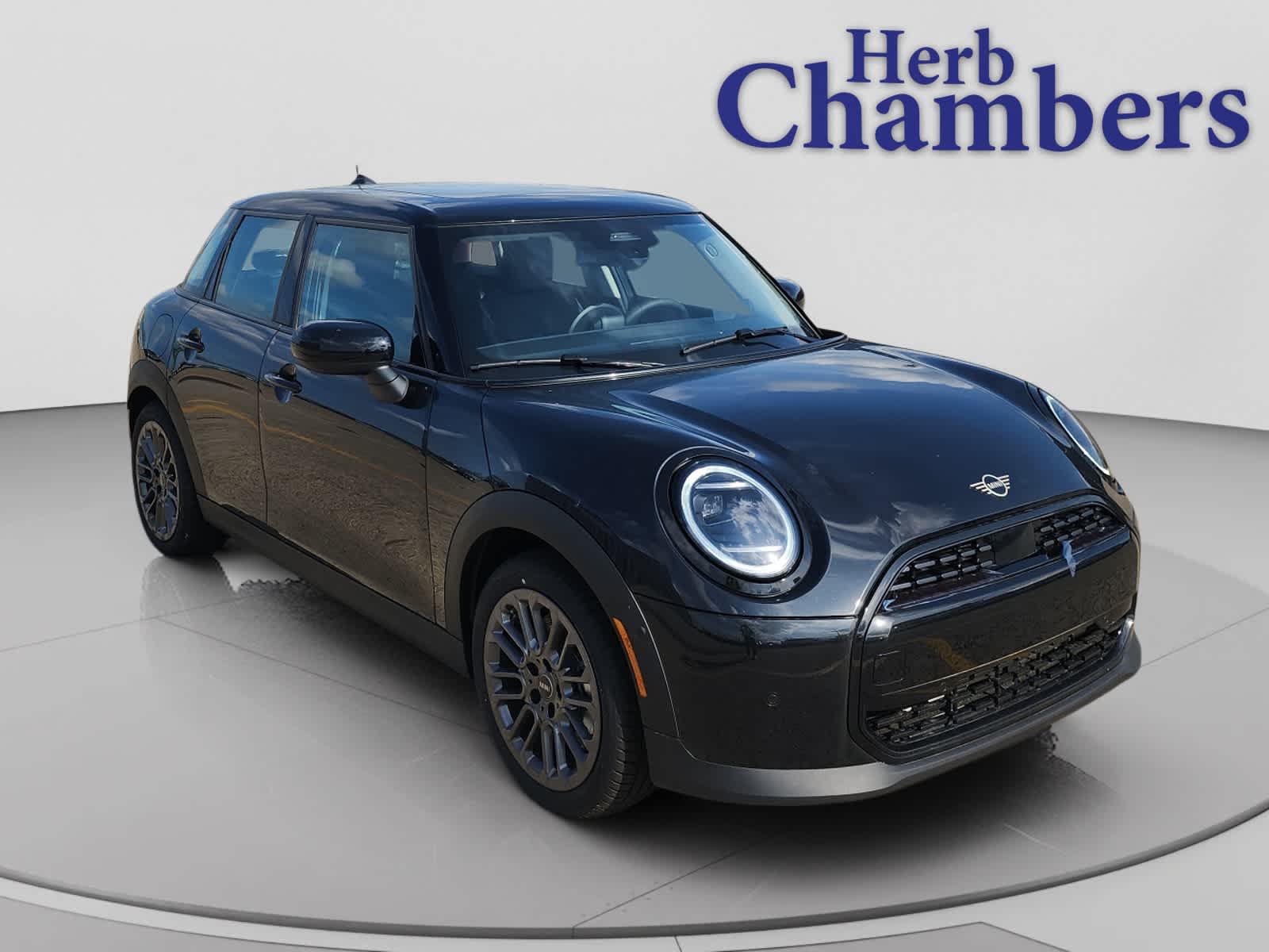 2026 MINI Hardtop's photo