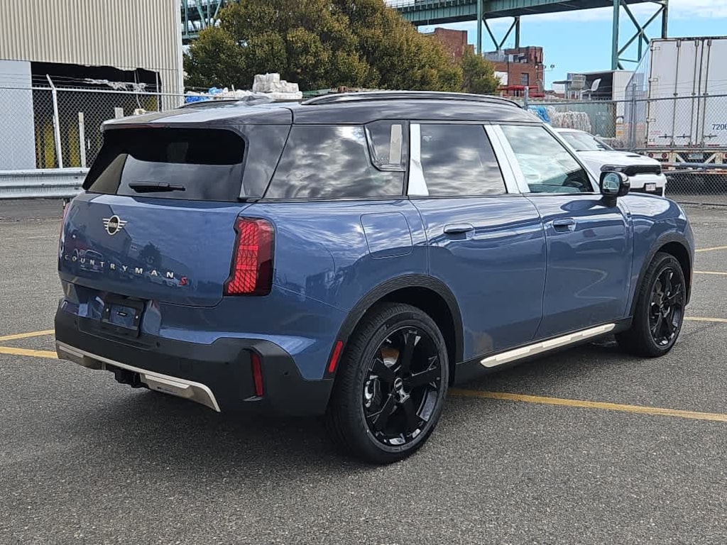 New 2026 MINI Countryman Iconic SUV