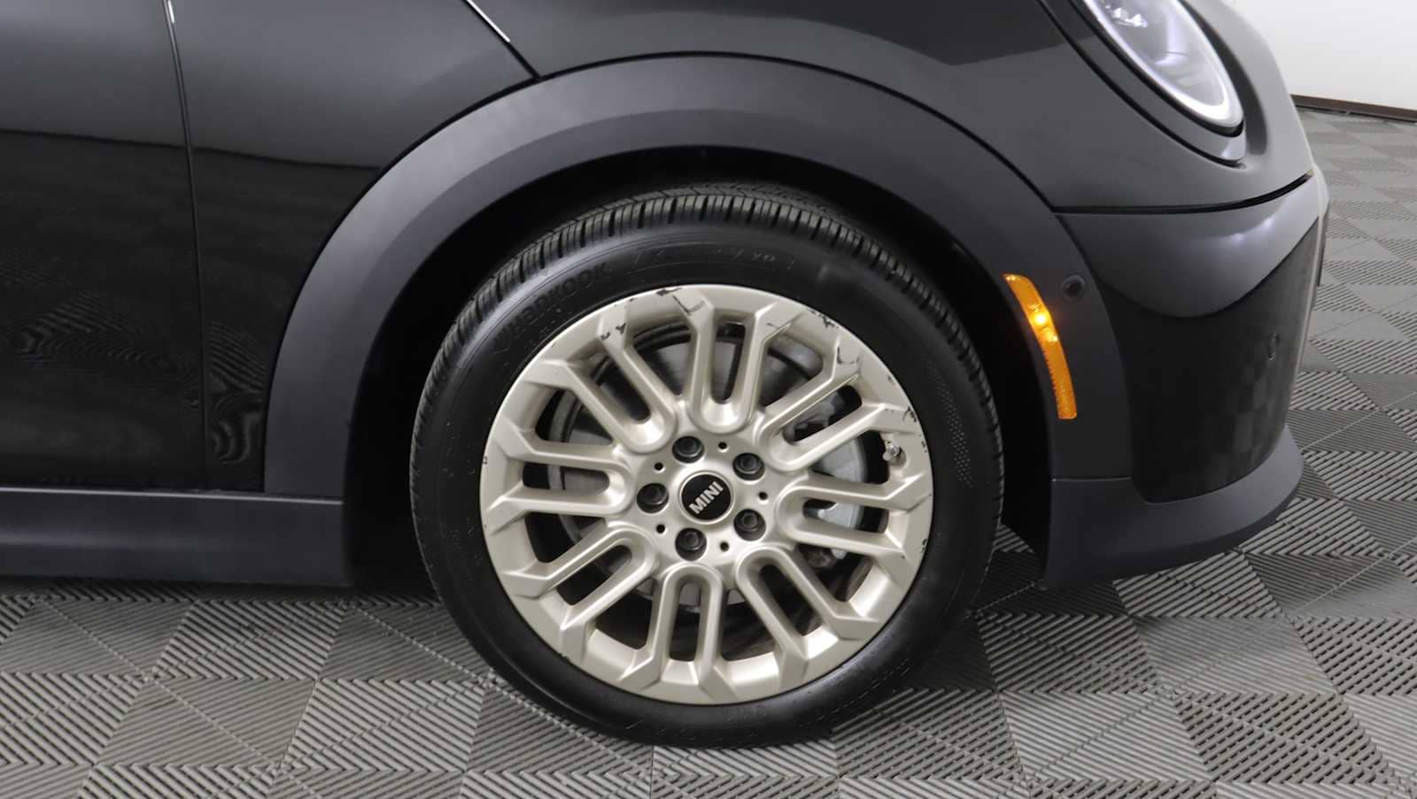 used 2025 MINI Hardtop 4 Door car, priced at $32,798