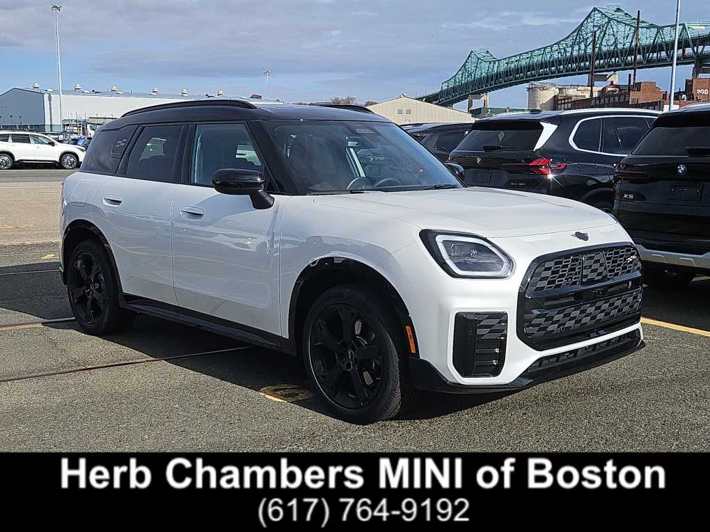 2026 MINI Countryman S's photo