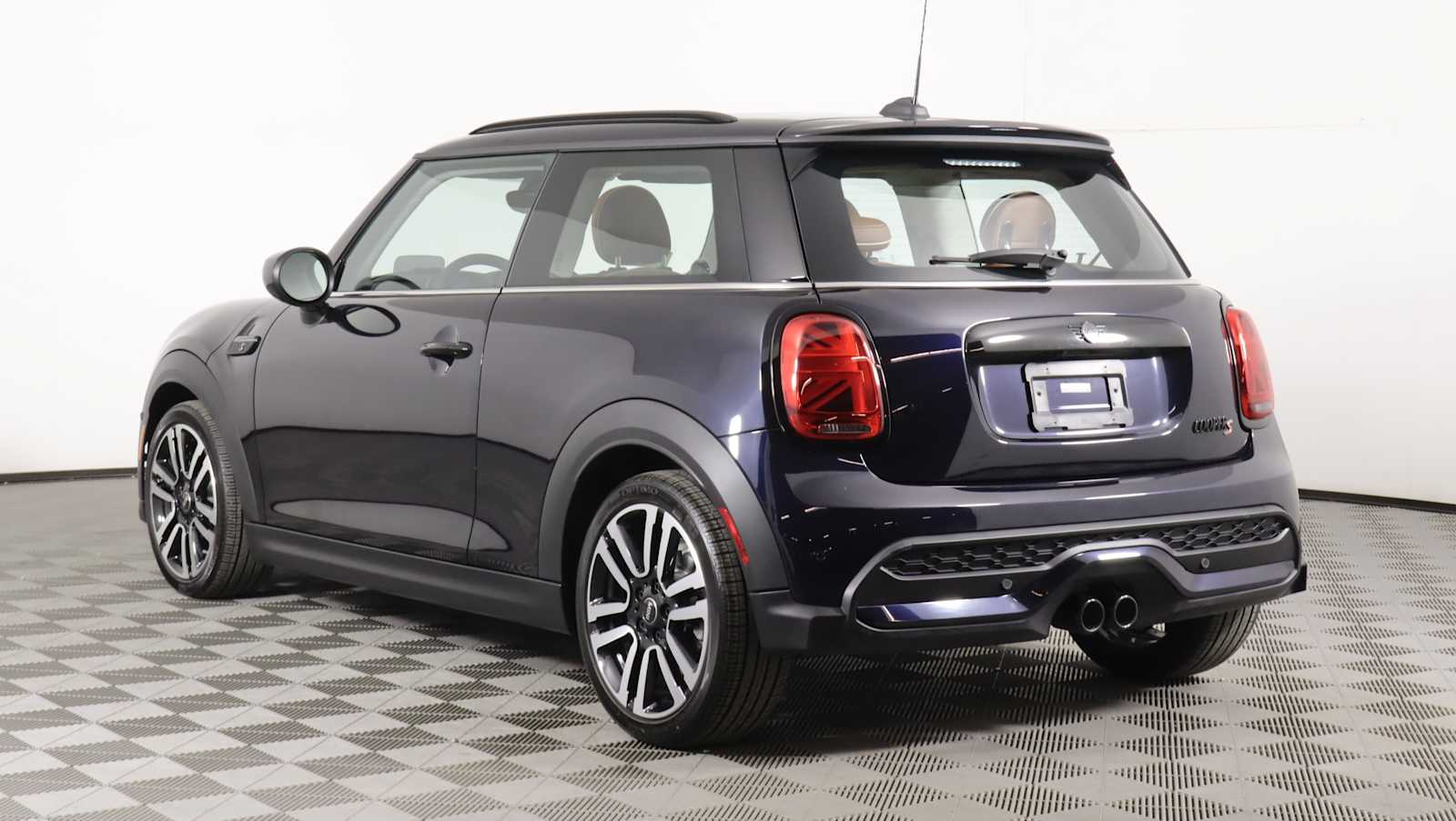 used 2023 MINI Hardtop 2 Door car, priced at $28,761