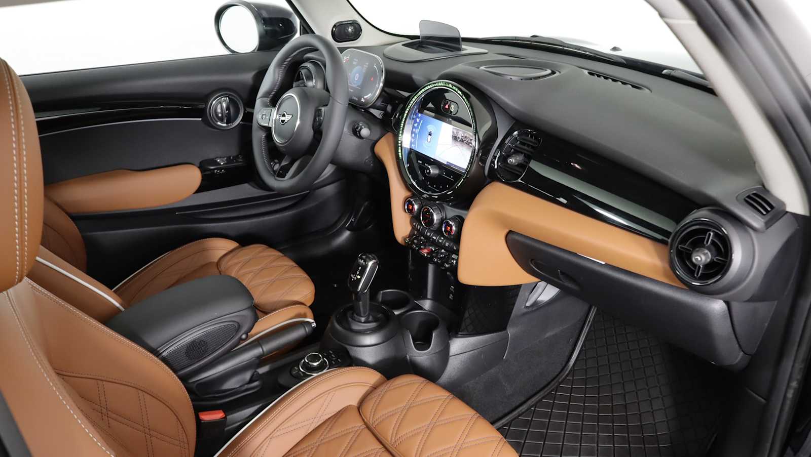 used 2023 MINI Hardtop 2 Door car, priced at $28,761