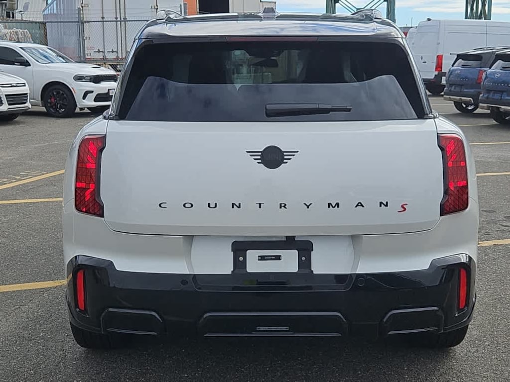 New 2026 MINI Countryman Iconic SUV