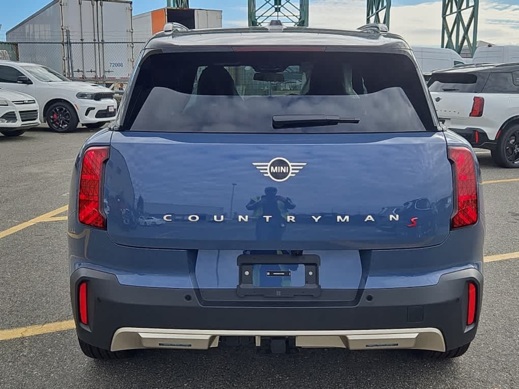 New 2026 MINI Countryman Iconic SUV