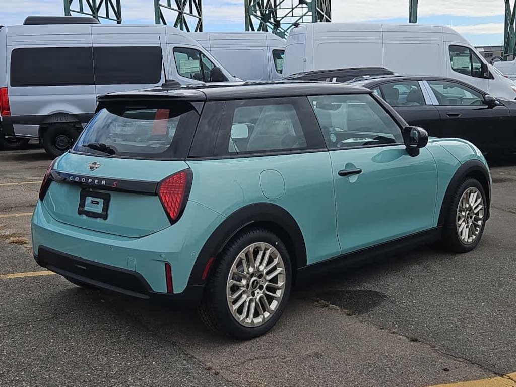 New 2026 MINI 2 Door Signature Plus Coupe