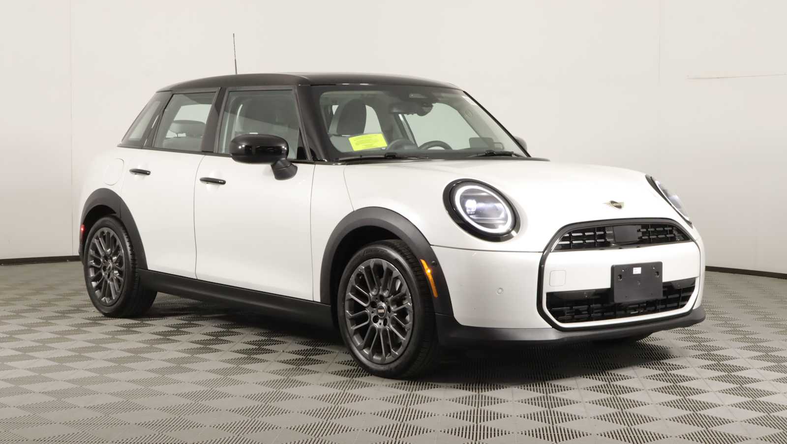 2025 MINI Hardtop 4 Door Base