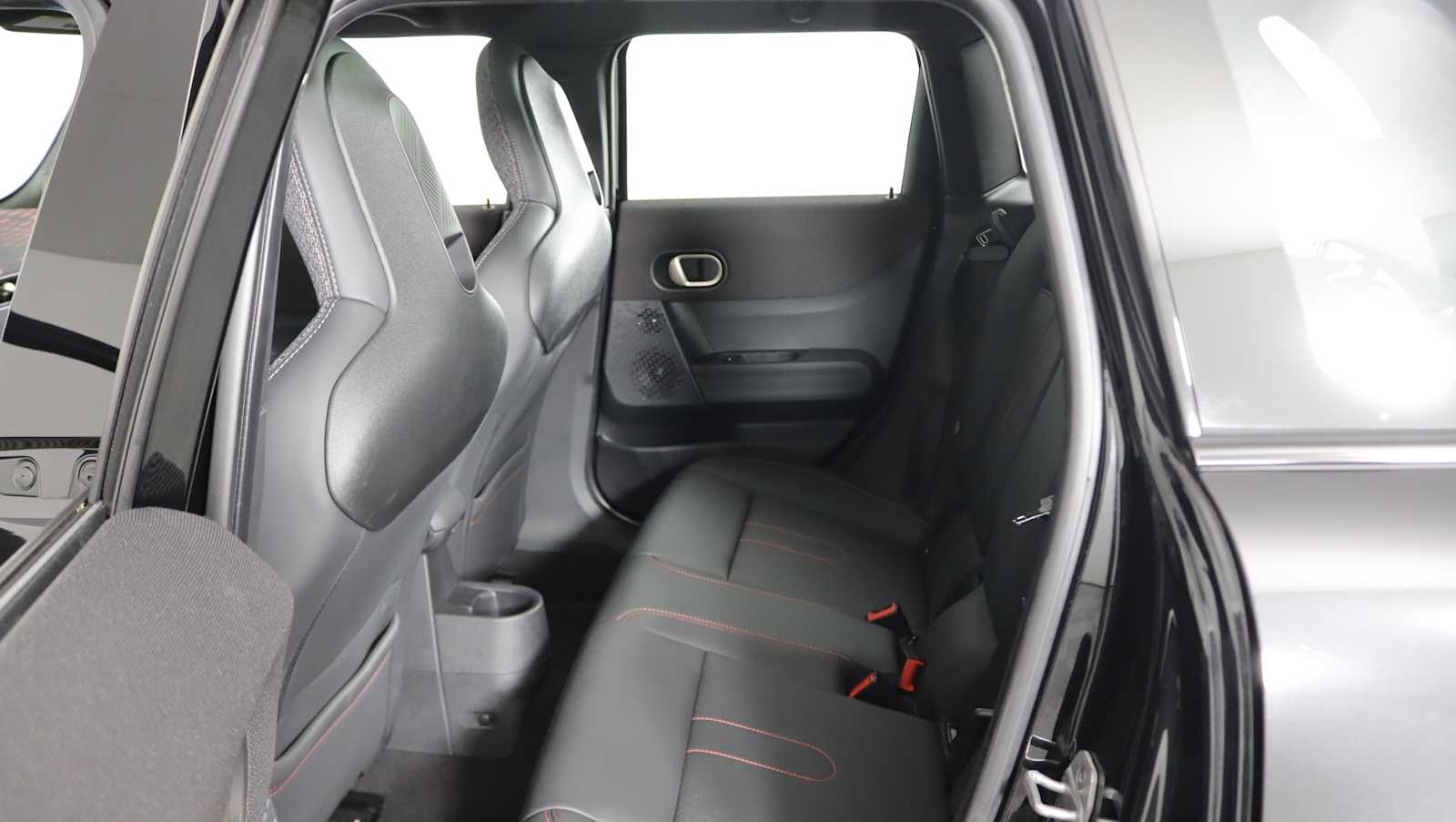 used 2025 MINI Hardtop 4 Door car, priced at $34,680