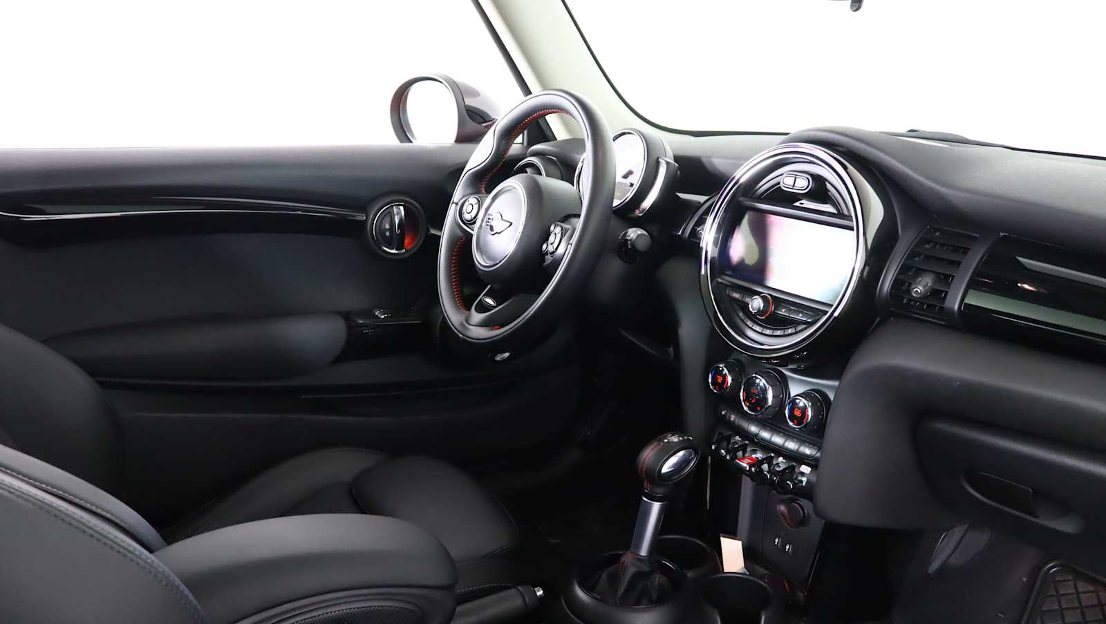 used 2019 MINI Hardtop 2 Door car, priced at $19,036