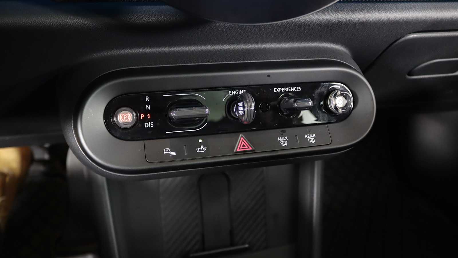 used 2025 MINI Hardtop 4 Door car, priced at $34,680