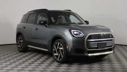 2026 MINI Countryman Signature Plus SUV