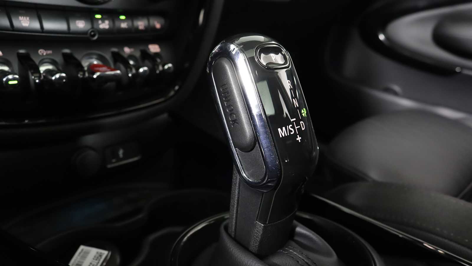 used 2023 MINI Clubman car, priced at $28,636