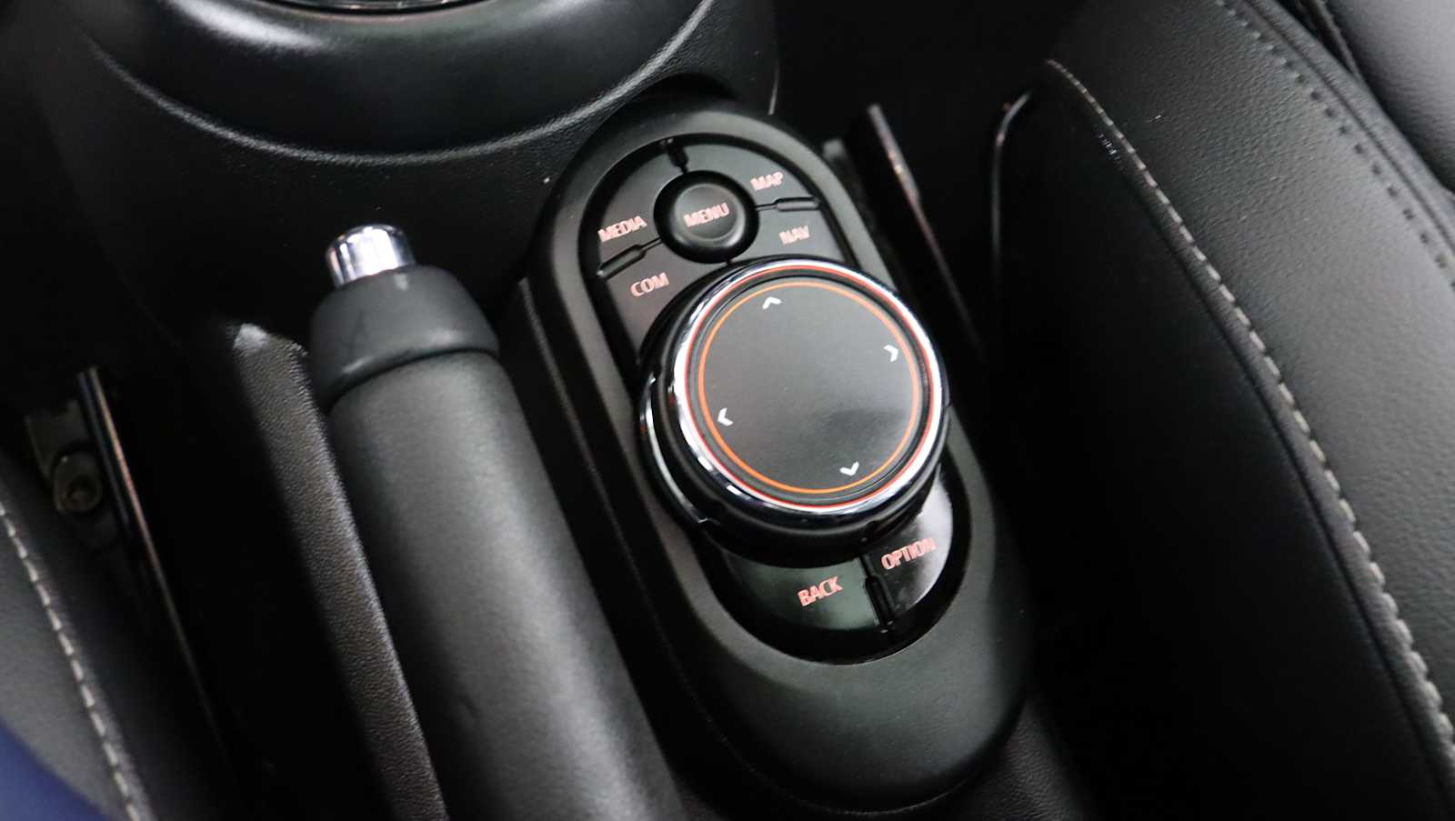 used 2019 MINI Hardtop 2 Door car, priced at $19,036