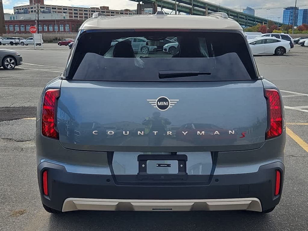 New 2026 MINI Countryman Iconic SUV