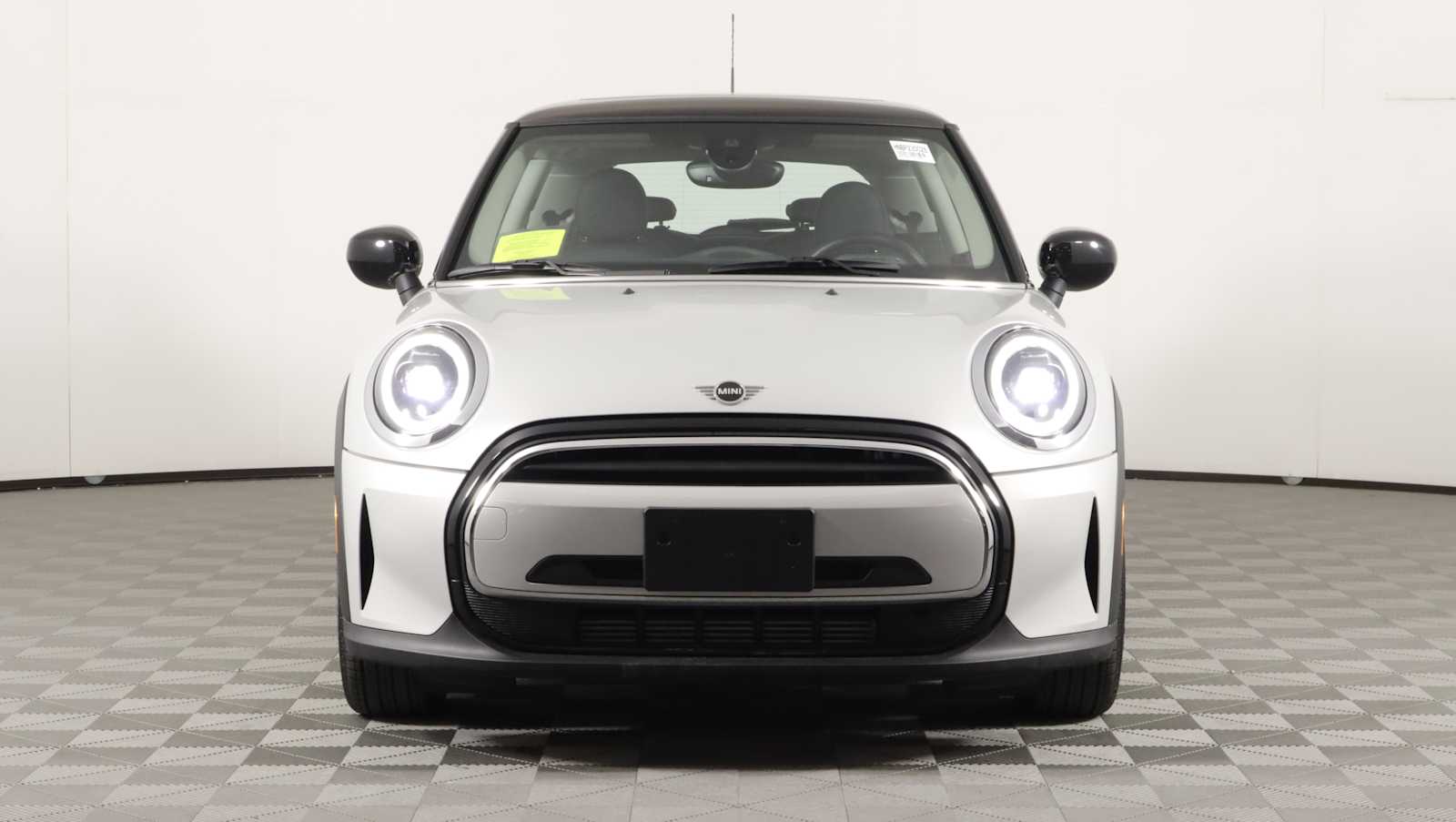 used 2023 MINI Hardtop 2 Door car, priced at $23,878