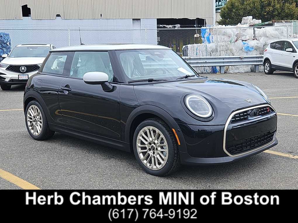2026 MINI Hardtop 2 Door S's photo