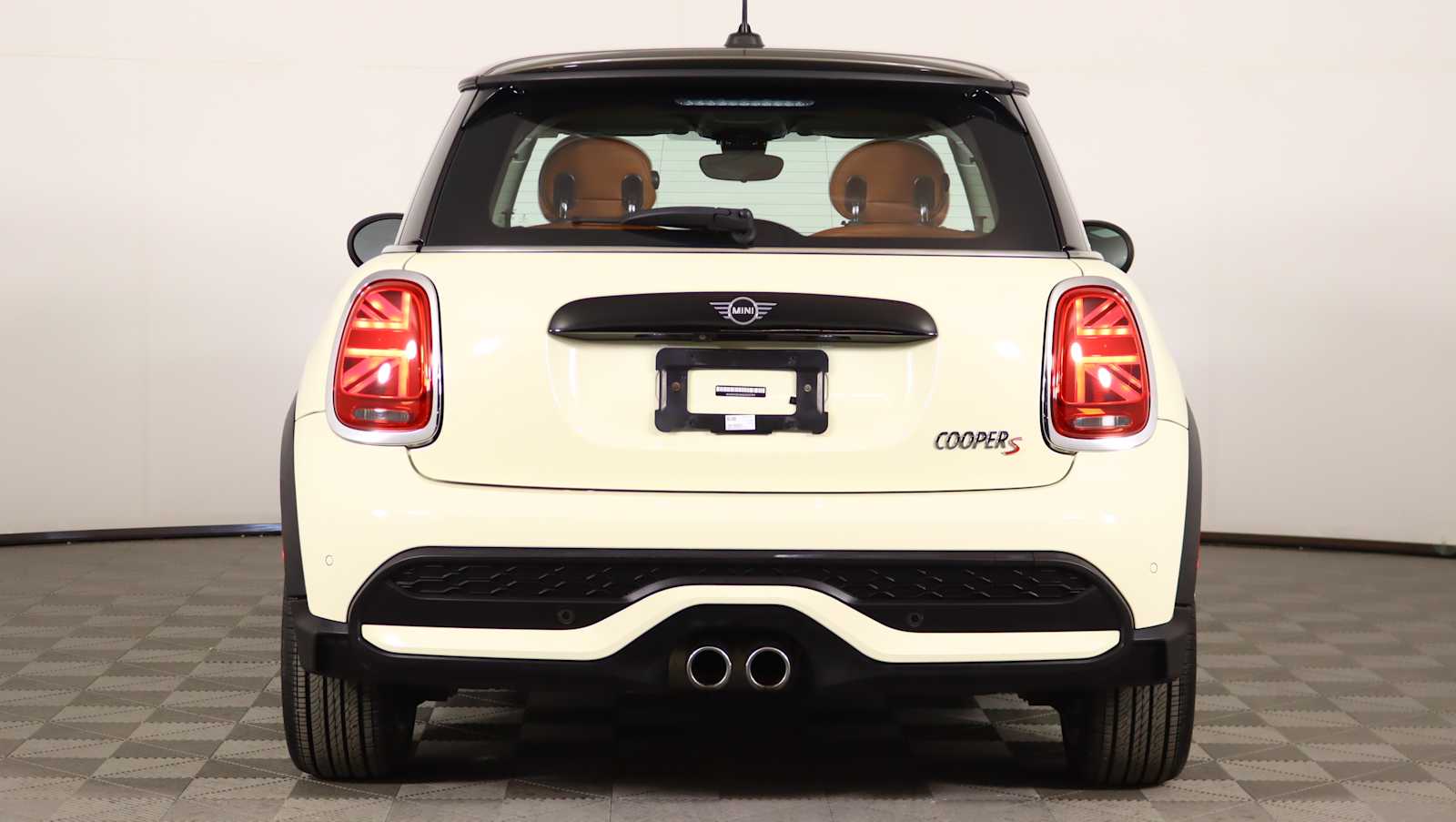 used 2022 MINI Hardtop 2 Door car, priced at $22,080