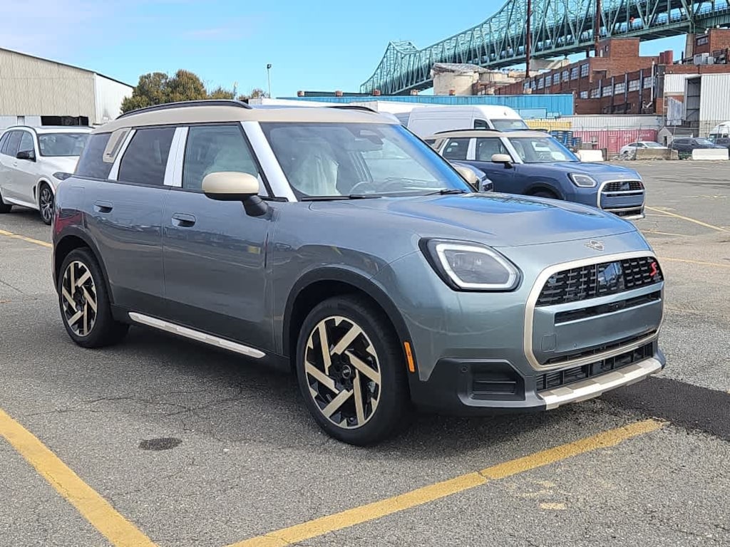 New 2026 MINI Countryman Iconic SUV
