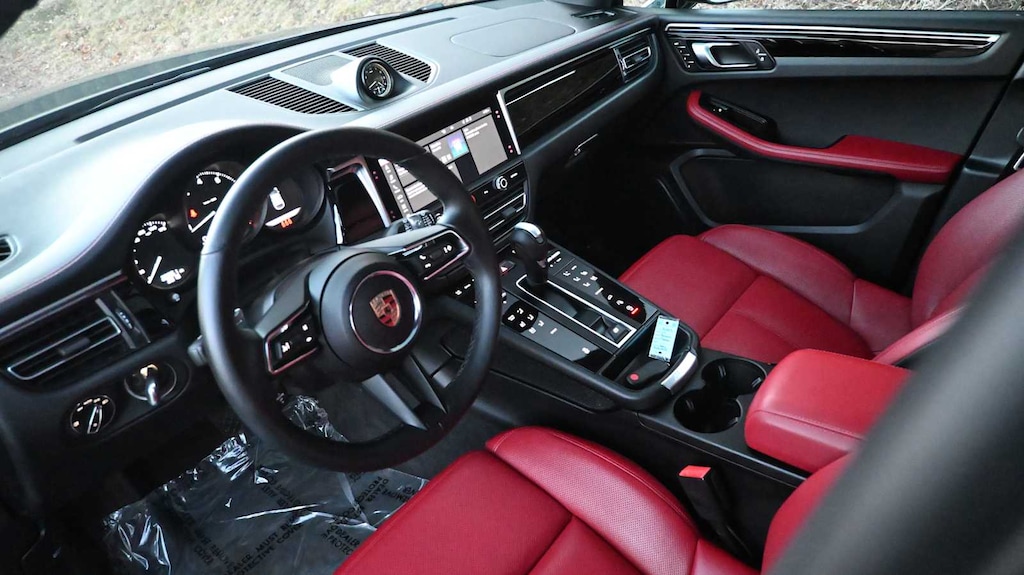 Certified 2024 Porsche Macan SUV