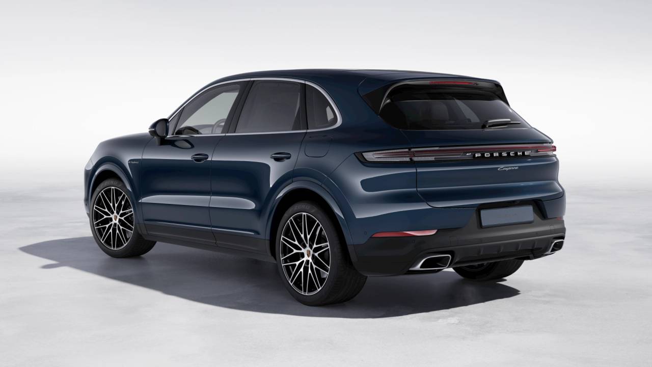 2026 Porsche Cayenne E-Hybrid photo 3