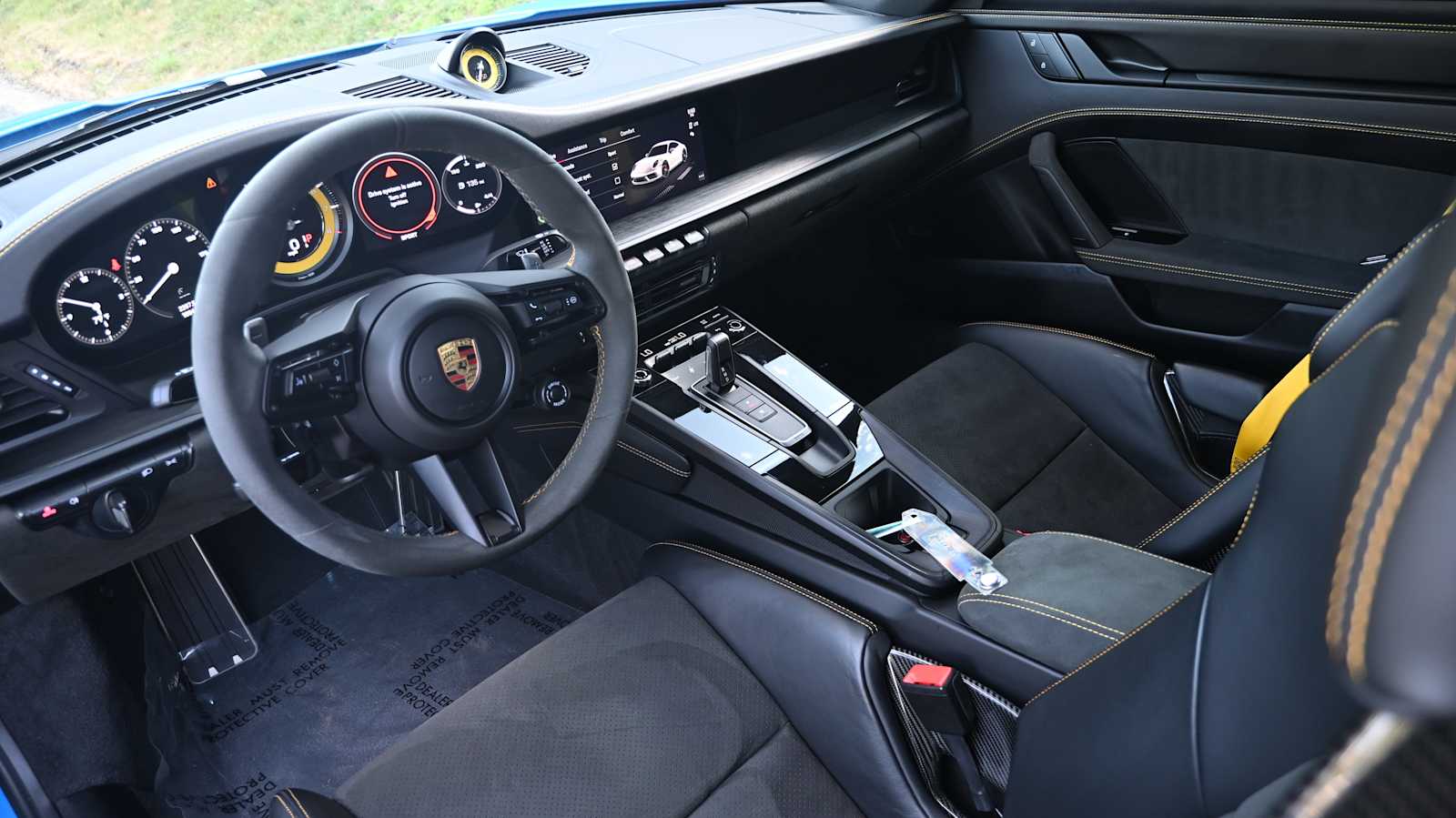 2023 Porsche 911 GTS photo 4