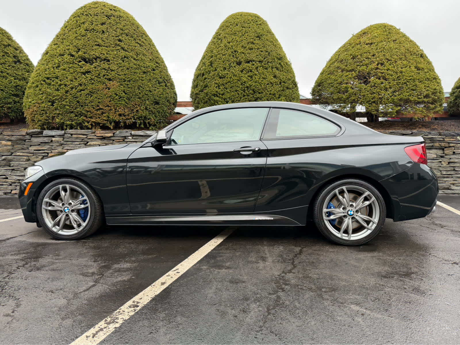 Used 2016 BMW 2 Series M235i with VIN WBA1J9C53GV696733 for sale in Lynnfield, MA