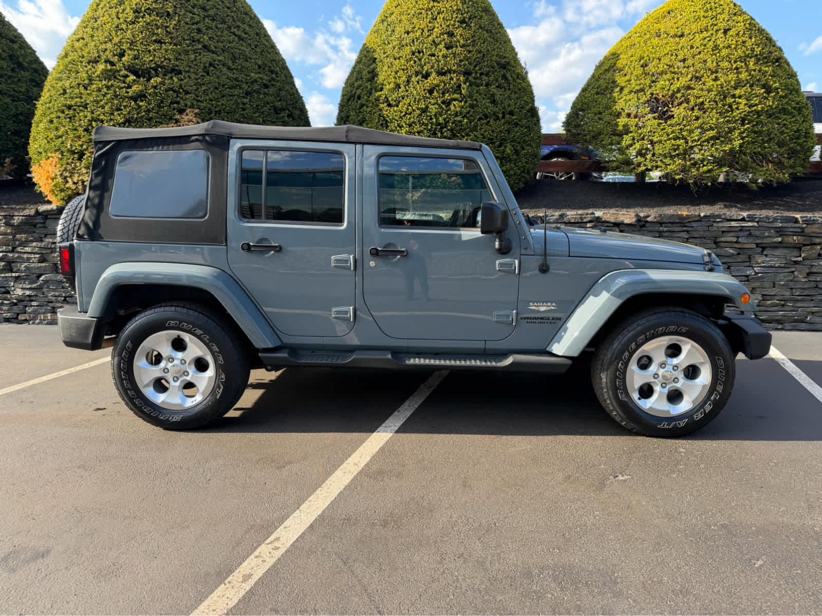 2014 Jeep Wrangler Unlimited Sahara - Photo 7