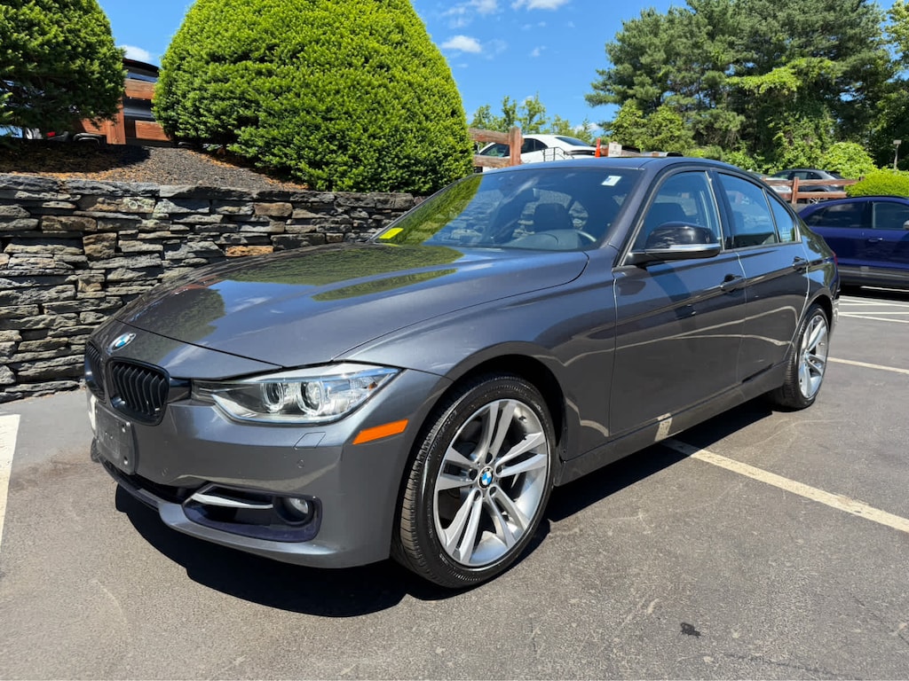 Used 2013 BMW 328i xDrive w/SULEV Sedan