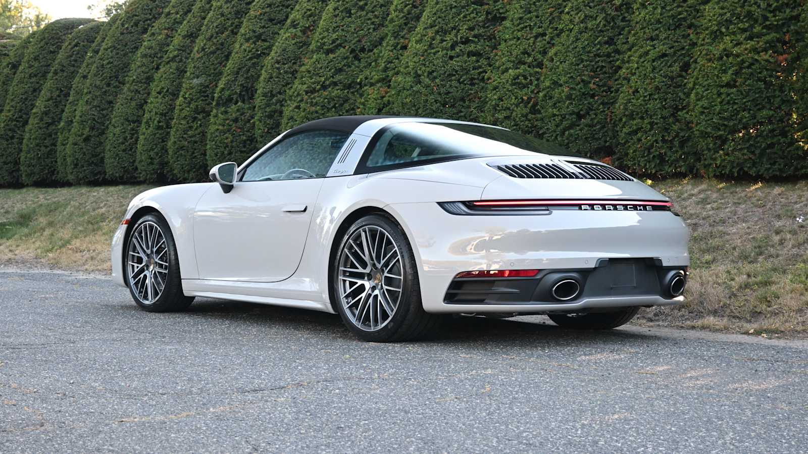 2023 Porsche 911 Targa 4S photo 3