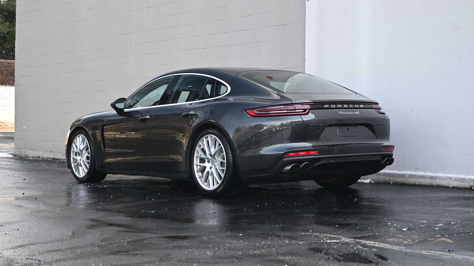 2018 Porsche Panamera 4S photo 3