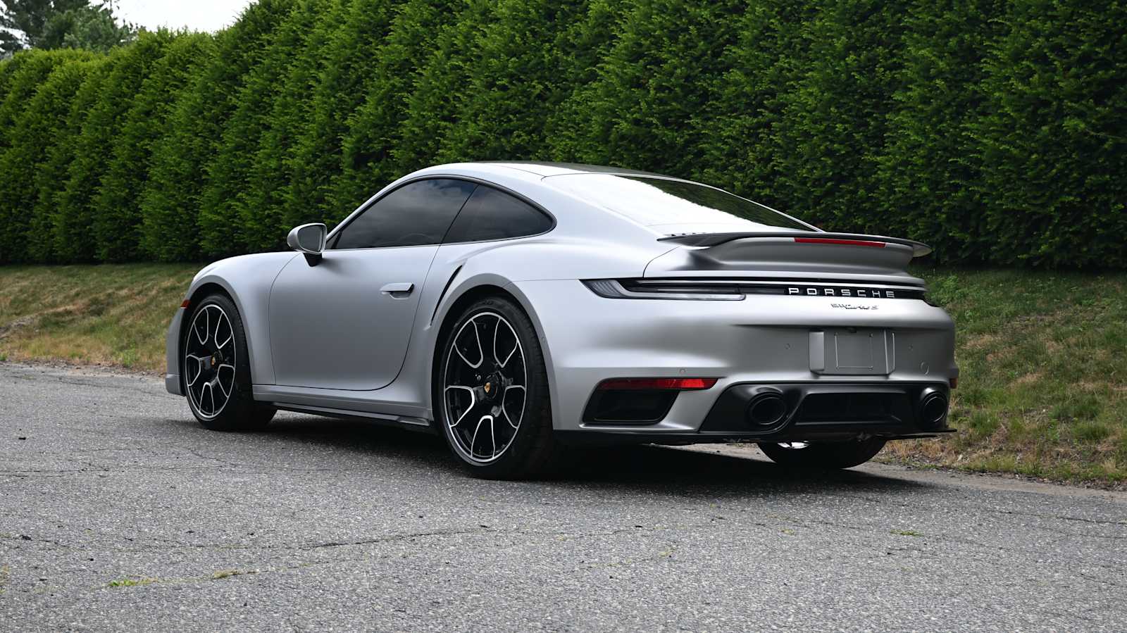 2025 Porsche 911 Turbo S photo 3