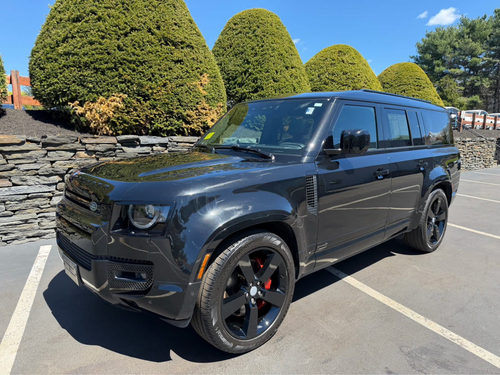 2024 Land Rover Defender 130 X P400's photo