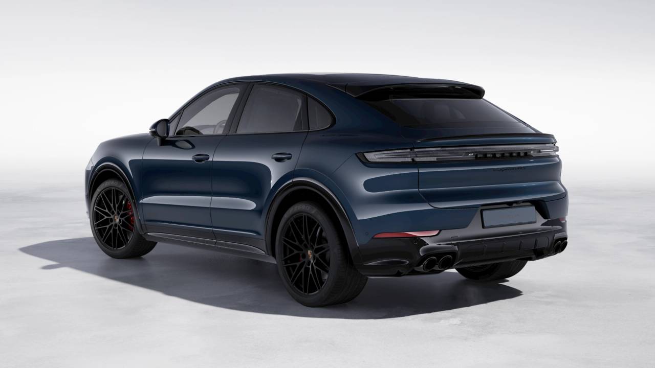 2026 Porsche Cayenne GTS Coupe photo 3