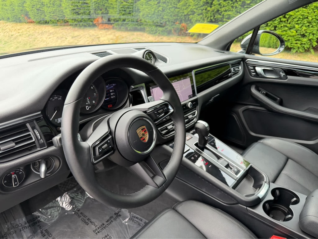 Certified 2023 Porsche Macan SUV