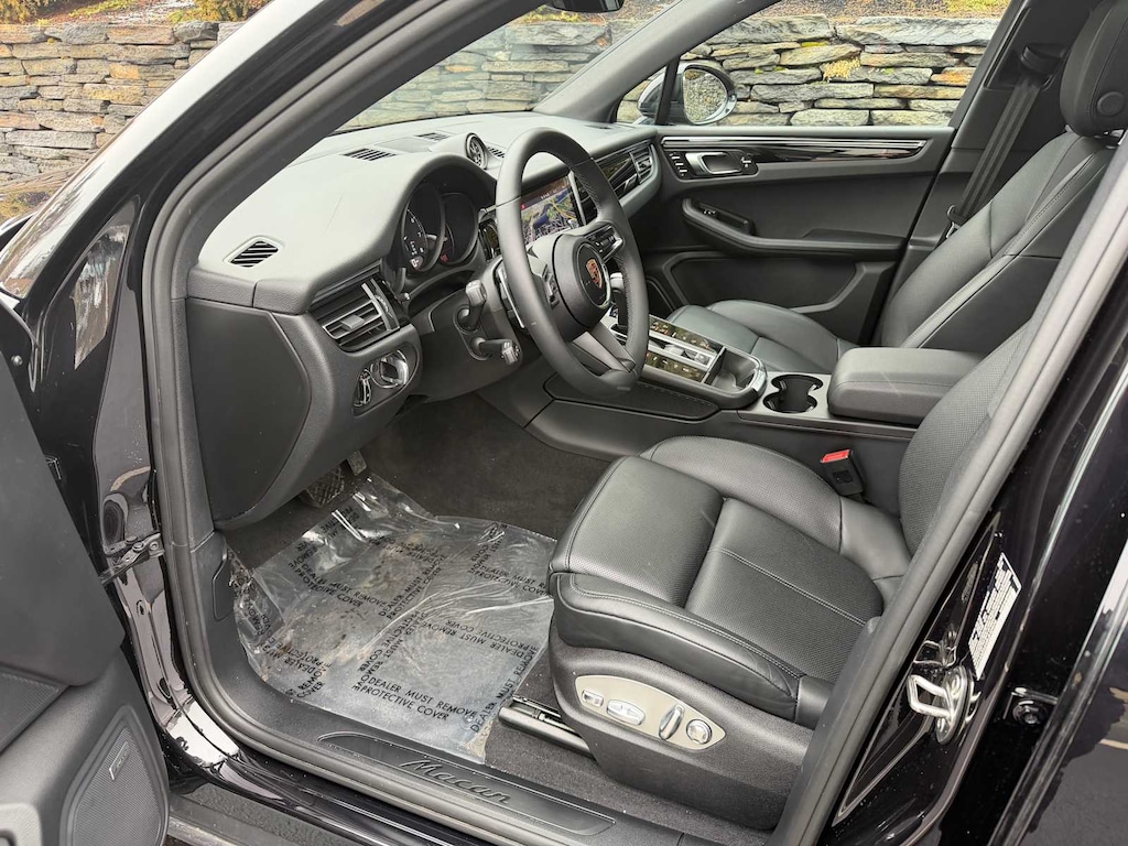 Certified 2025 Porsche Macan SUV