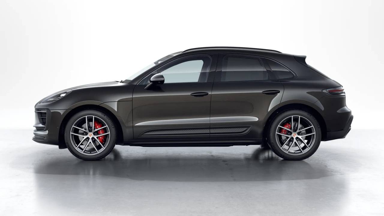 2026 Porsche Macan S photo 2