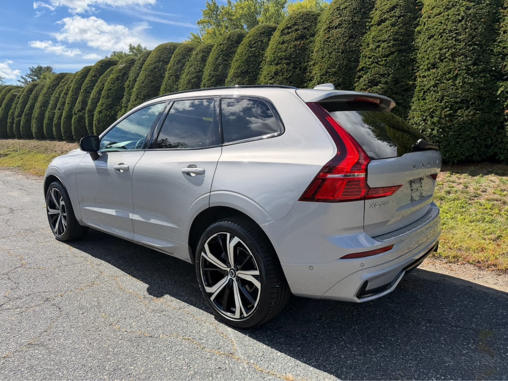 Used 2023 Volvo XC60 B5 AWD Ultimate Dark SUV