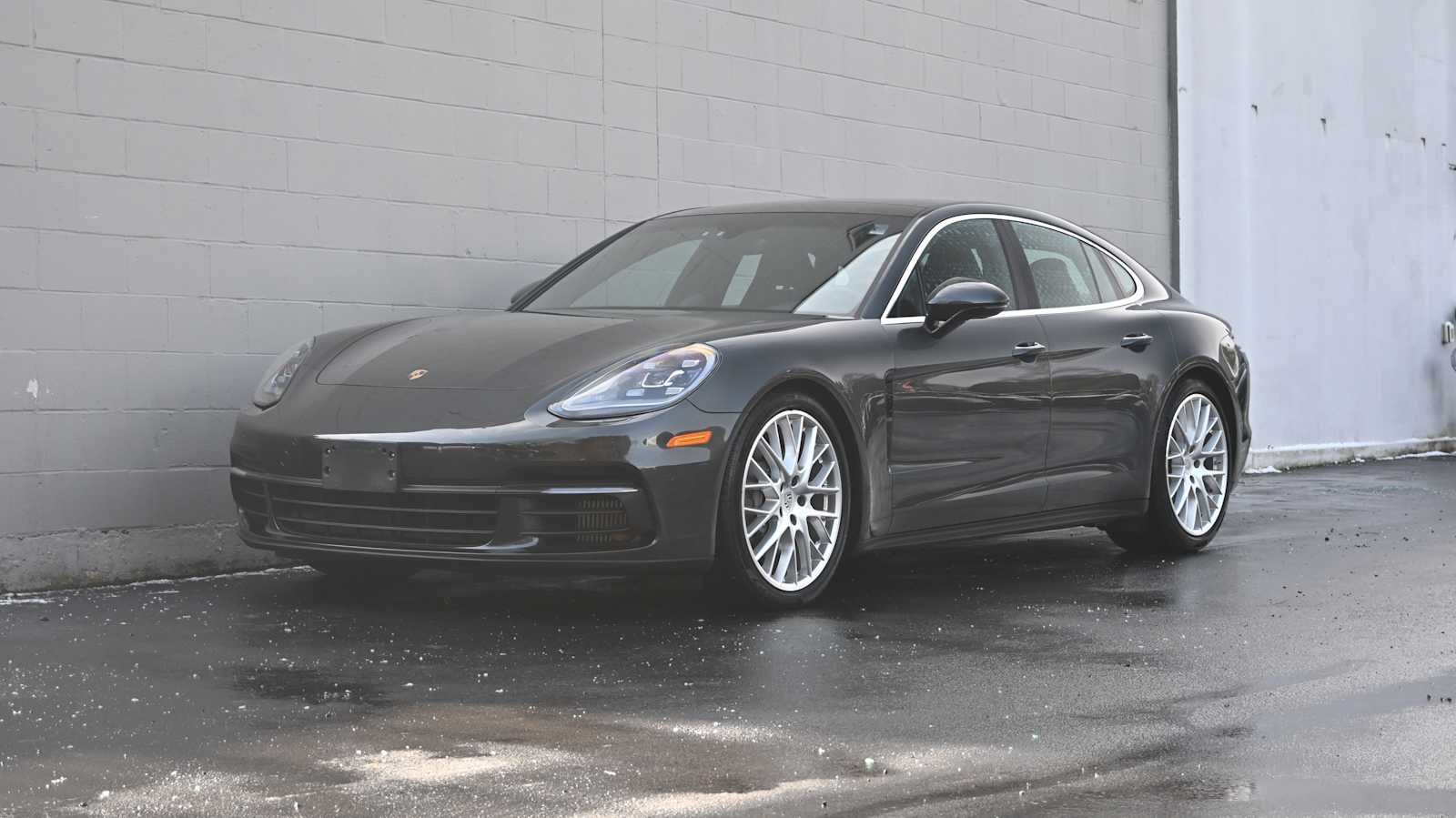2018 Porsche Panamera 4S's photo
