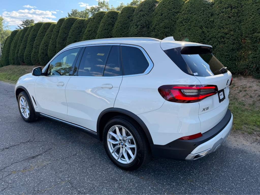 Used 2023 BMW X5 xDrive40i SUV