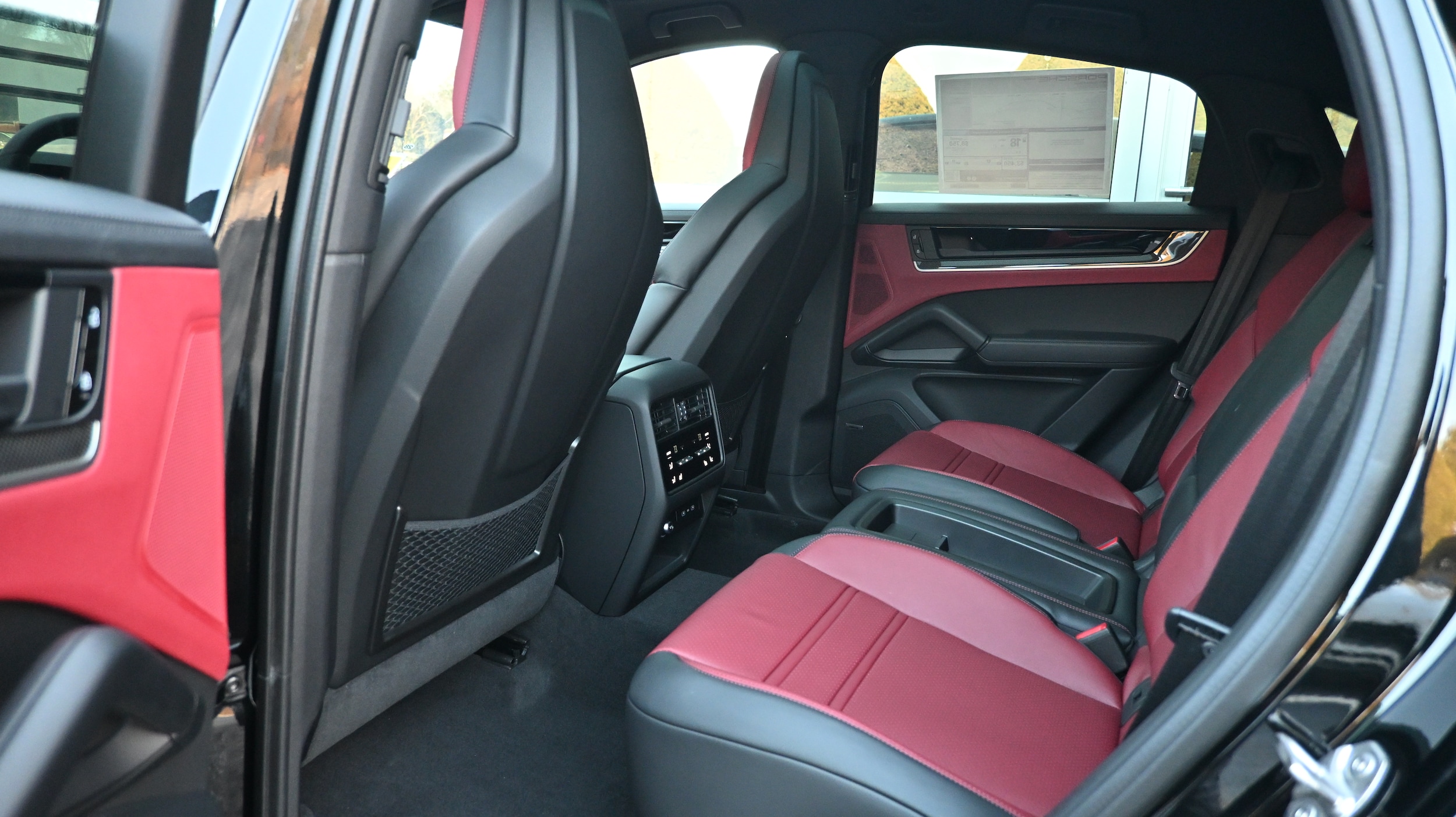 2026 Porsche Cayenne Coup S - Photo 24