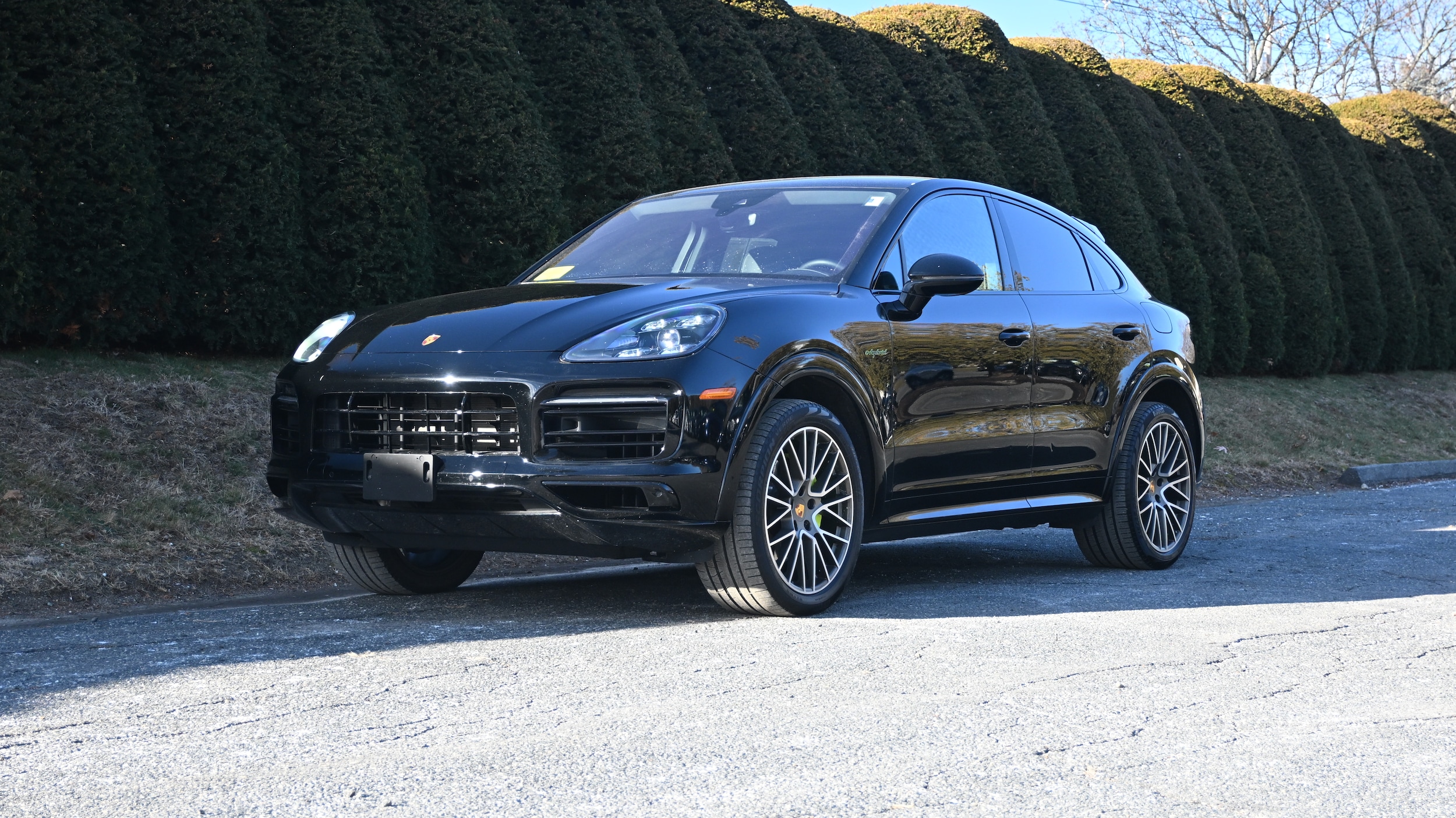 2023 Porsche Cayenne Coup Platinum Edition's photo