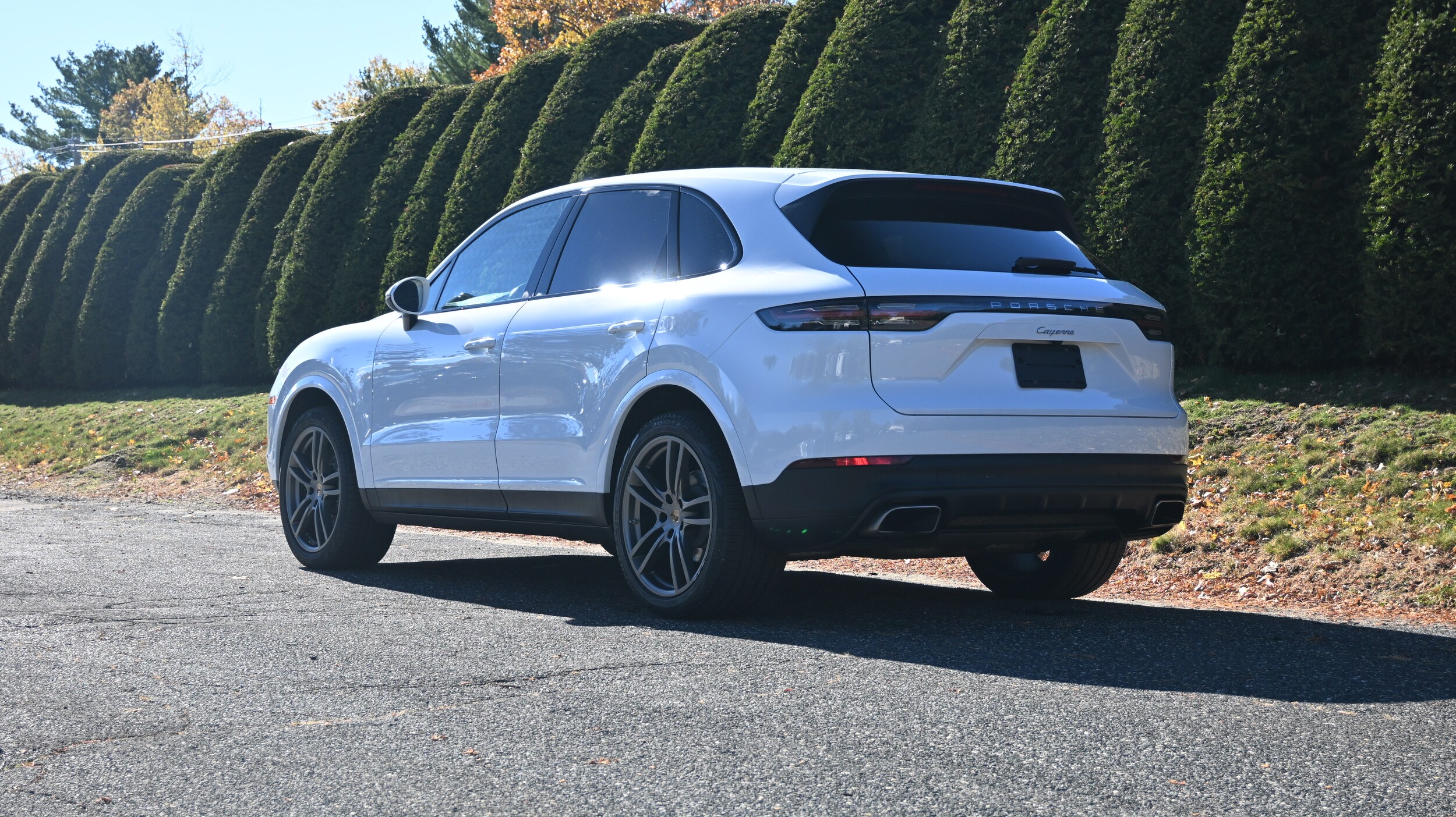 2023 Porsche Cayenne Turbo photo 3