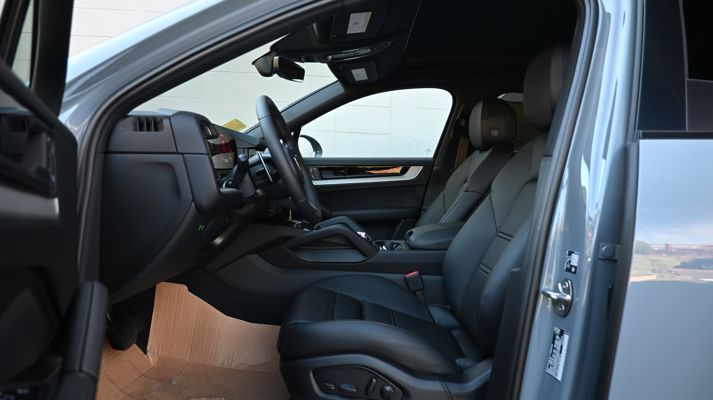 2026 Porsche Cayenne Coupe E-Hybrid - Photo 17