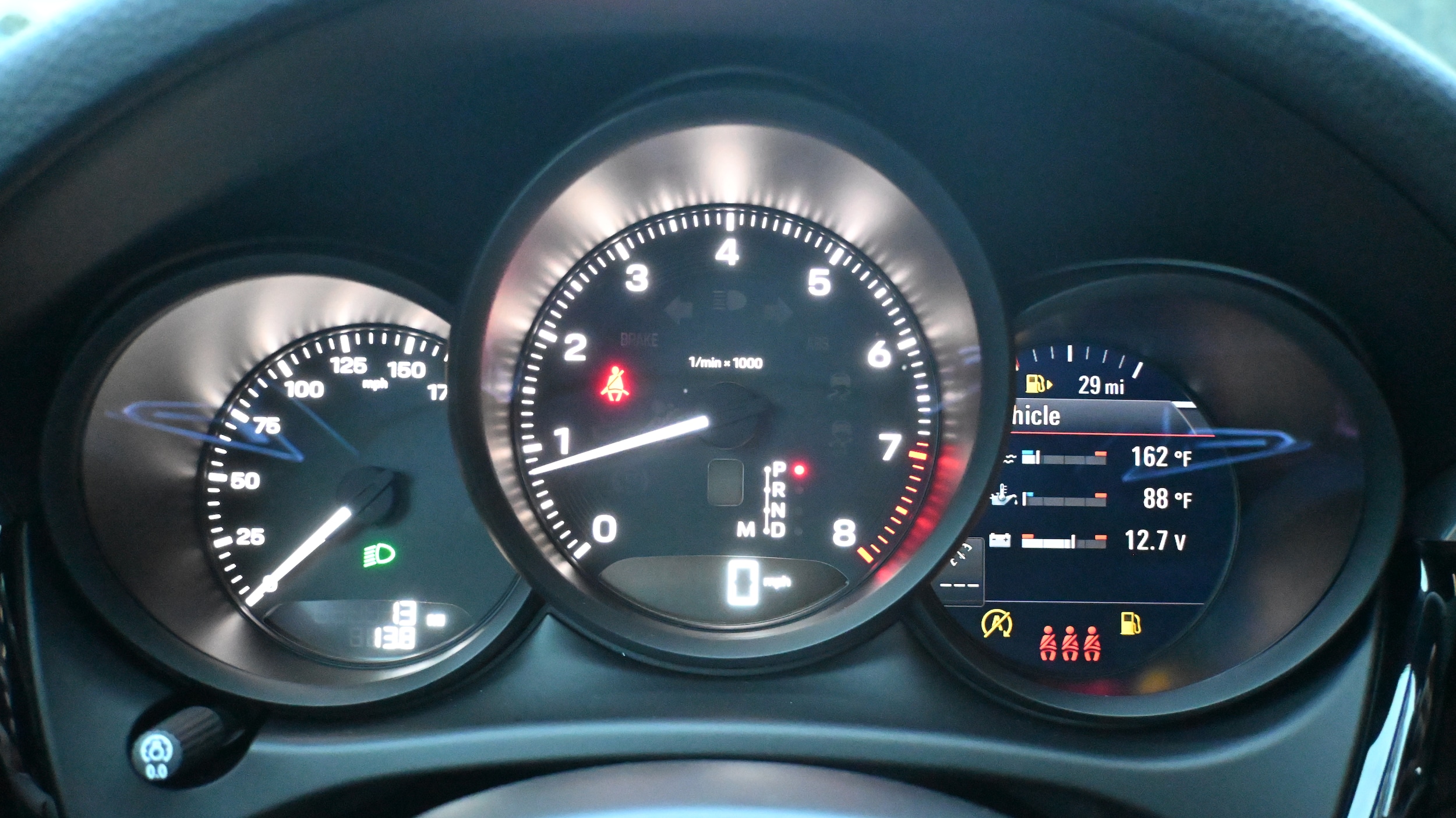 2026 Porsche Macan T - Photo 18